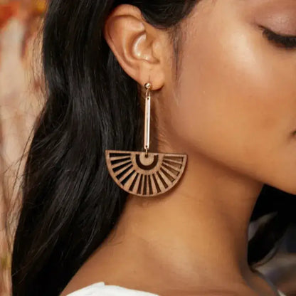 Light Weight - Chic Wood Wheel Earrings