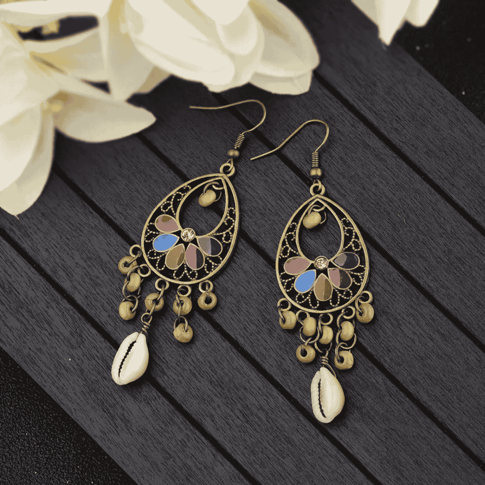 Premium | Beach Wear - Hanging Shell Earrings