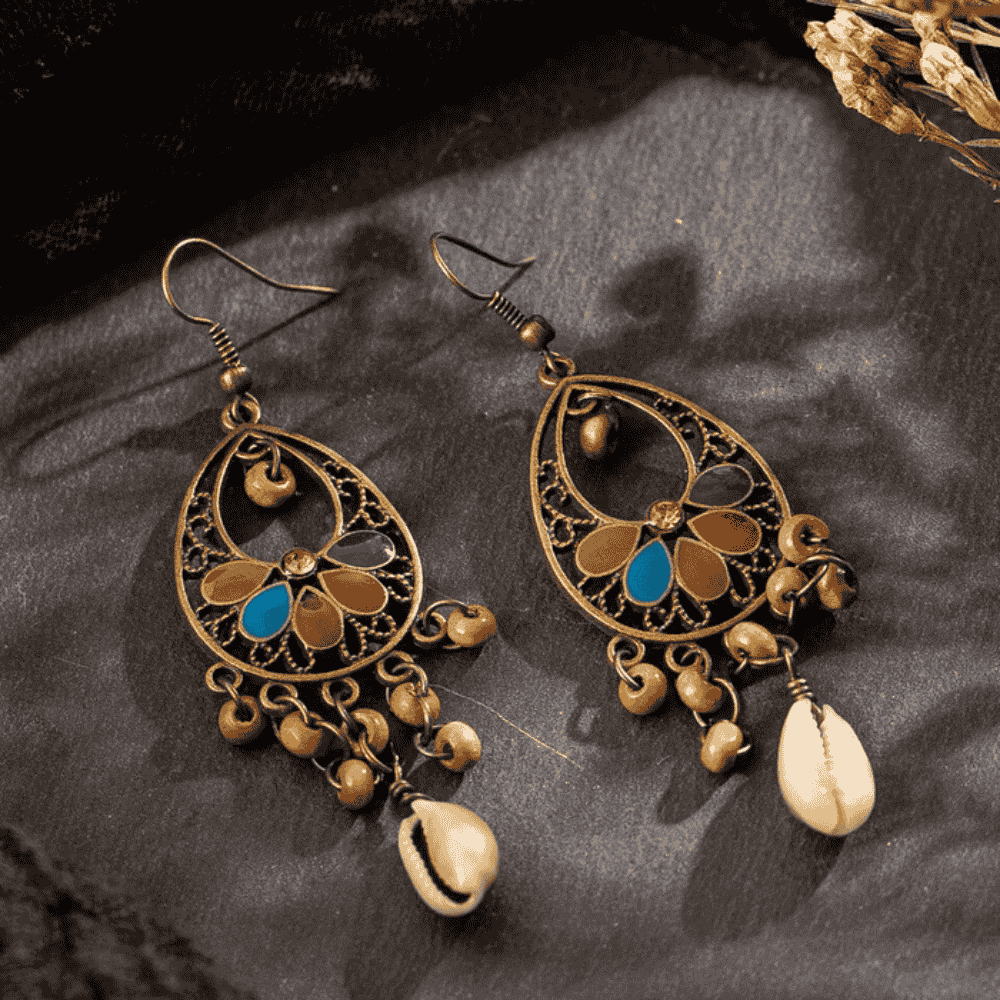 Premium | Beach Wear - Hanging Shell Earrings