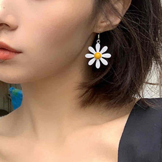 White Flower Resin Earring