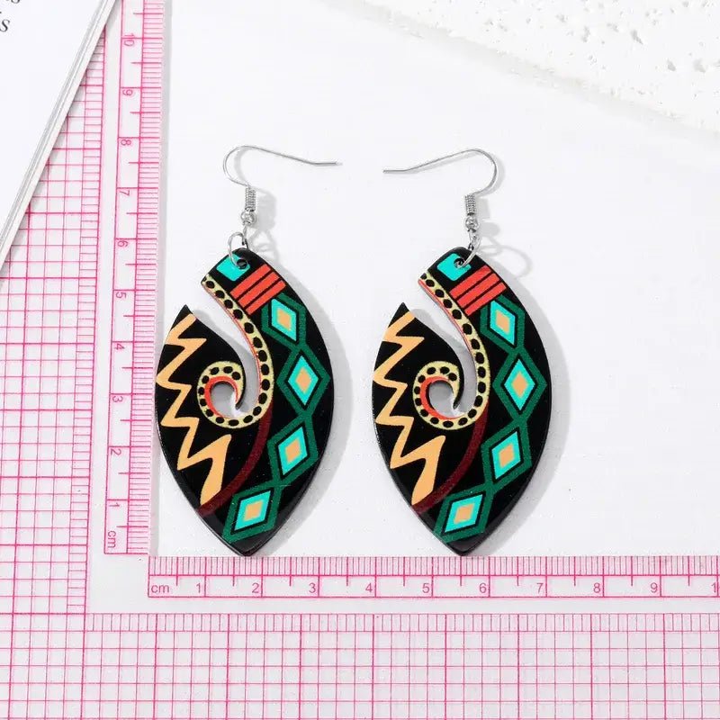 Front view of an earrings - Light weight Painting - Tribal Design earrings - Zuzus Trove