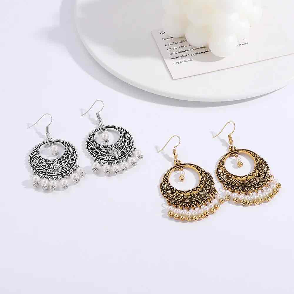 Image of an earring - Pearl Dangler - Silver by Zuzus Trove