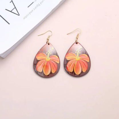 Front view of an earrings - Summer flower earrings - Zuzus Trove