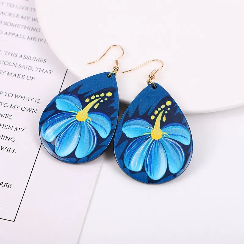 Front view of an earrings - Summer flower earrings - Zuzus Trove