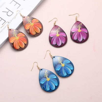 Front view of an earrings - Summer flower earrings - Zuzus Trove