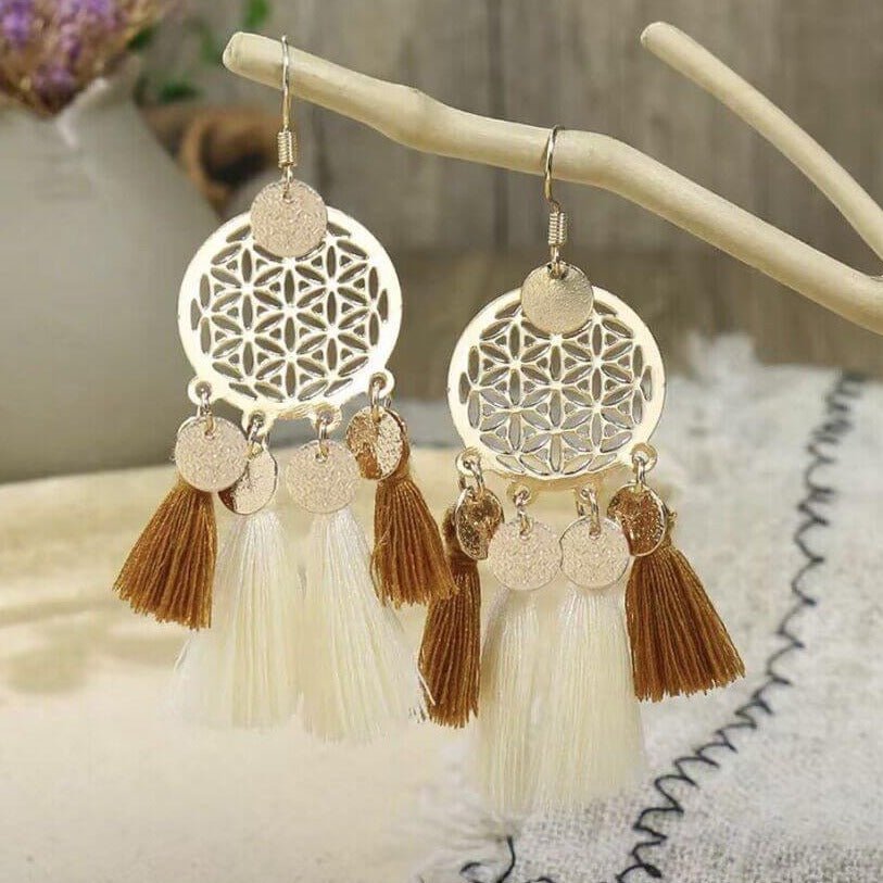 Front view of an earrings - Vintage Drop Beige Combo Earrings - Zuzus Trove