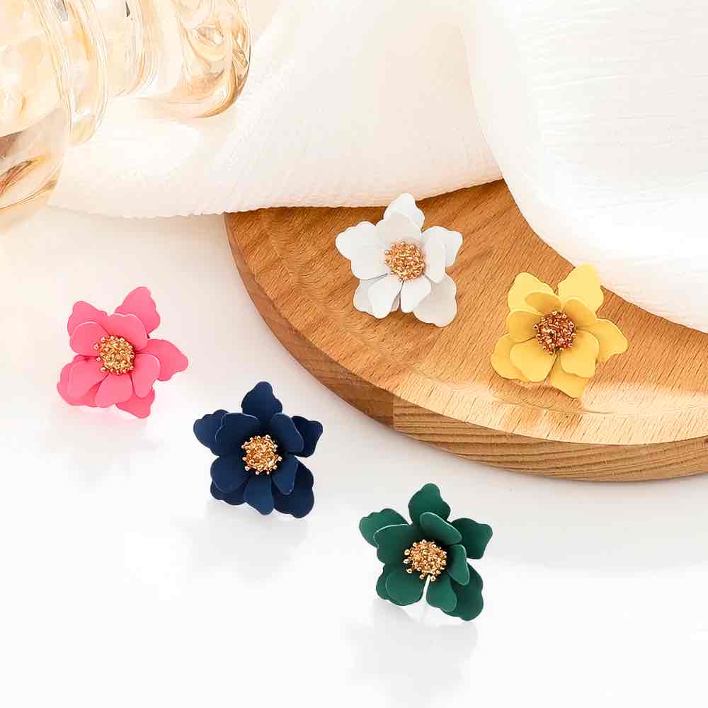 Simple Flower Studs